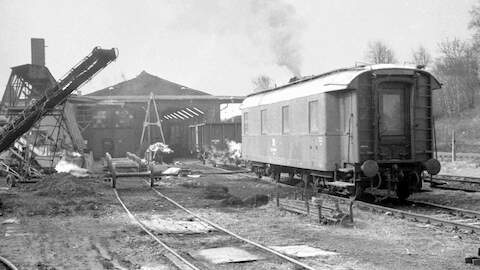 Im Winter 1985 muß ein Heizkesselwagen bei der Dampfversorgung im Bww Löbau aushelfen.