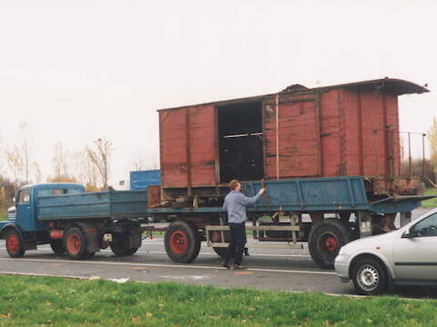 Am 8. Dezember fand die Bergung des Gw­-Wagenkastens 99-61-15 in Wildbach mit Hilfe von Mitgliedern der Historischen Feldbahn Dresden e. V statt.