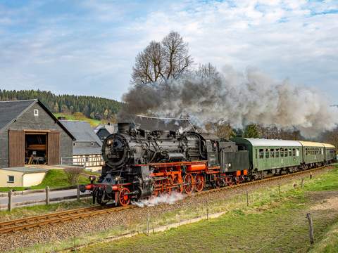 Endlich wieder eine G 12 im Erzgebirge! Hendrik Flath traf die 58 1111-2 am 18. April 2026 in Dorfchemnitz. | 18.04.2026 Endlich wieder eine G 12 im Erzgebirge! Hendrik Flath traf die 58 1111-2 am 18. April 2026 in Dorfchemnitz.